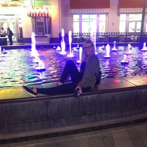 Meet your Posher, Casey